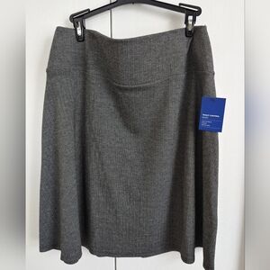 APT.9 Women's Pull on Skirt with Tummy Control - Size Large